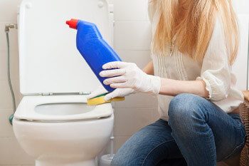 How to Spring Clean Your Toilet