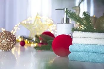 The Perfect Guest Bathroom: Holiday Edition